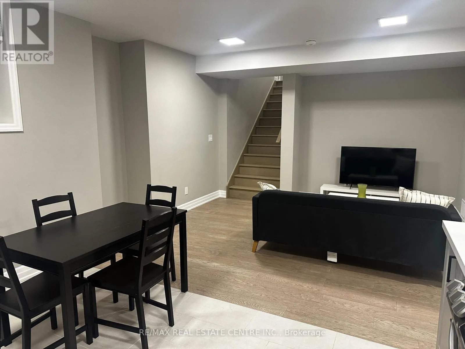 BASMT. - 3300 SUNNINGDALE GARDENS
