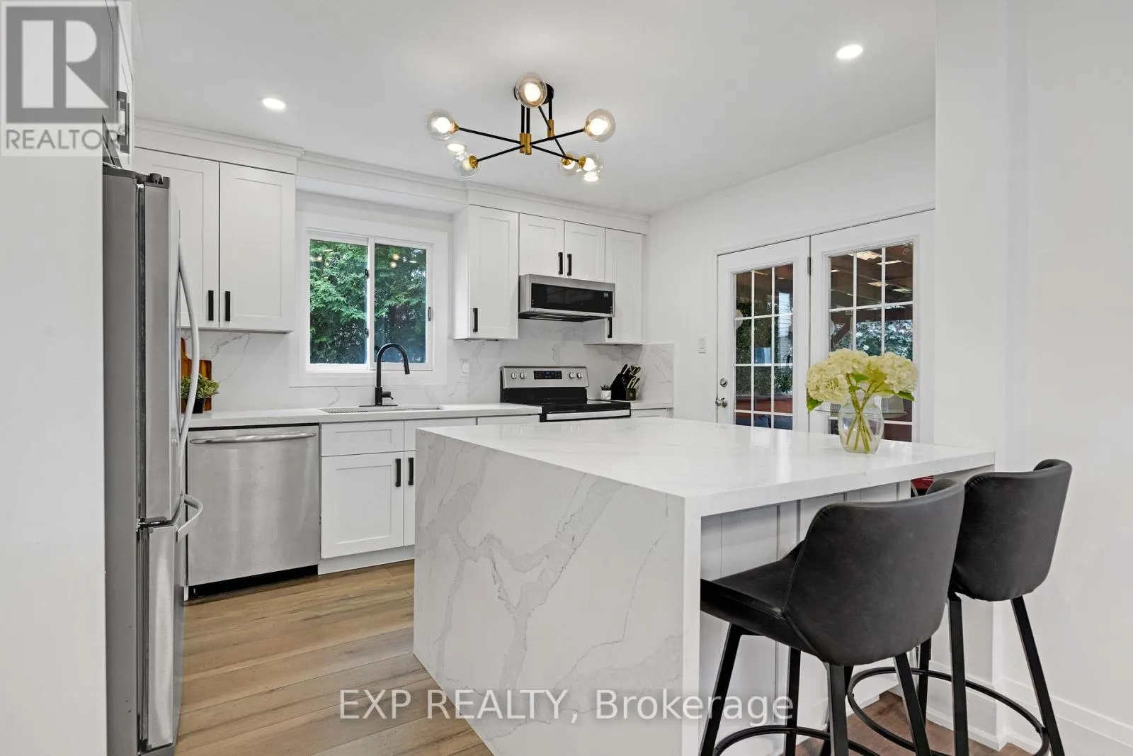 1674 PRINCELEA PLACE