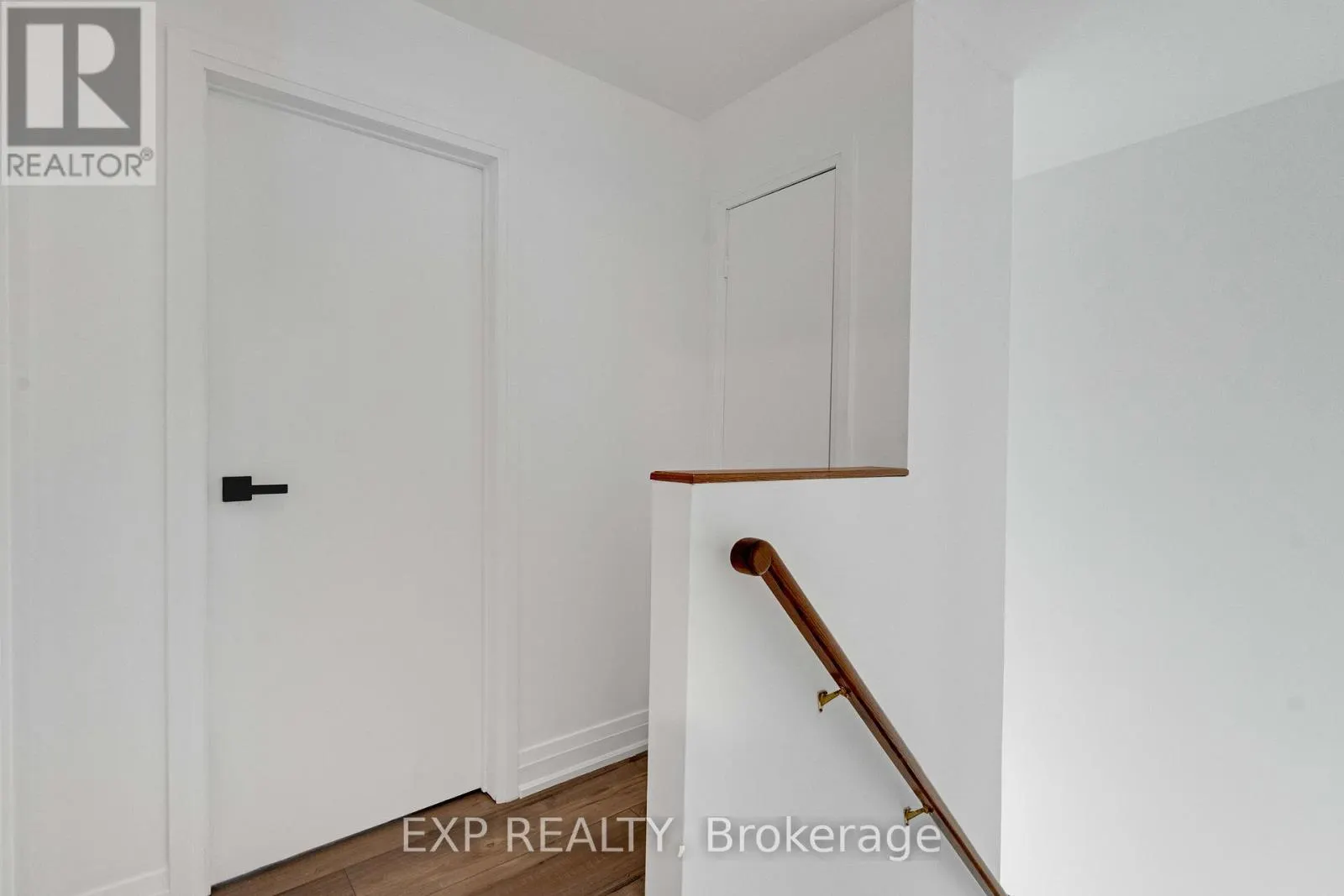 1674 PRINCELEA PLACE