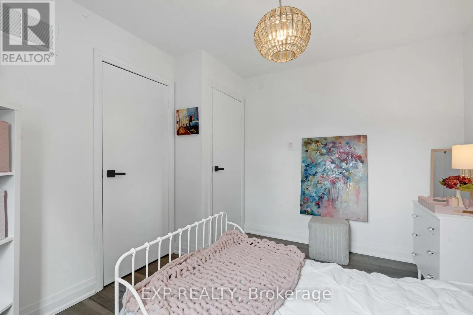 1674 PRINCELEA PLACE