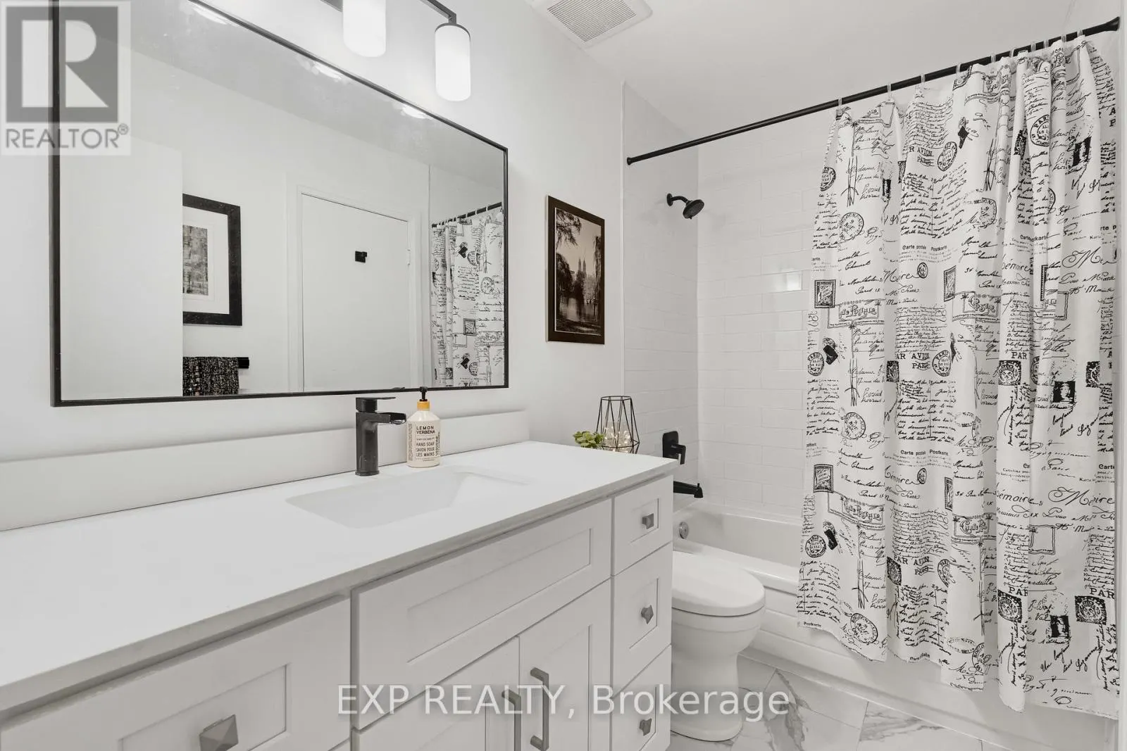 1674 PRINCELEA PLACE