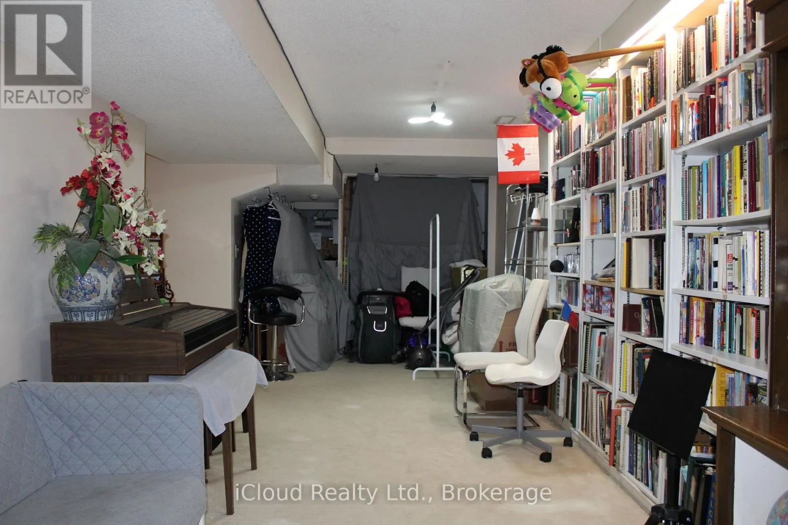 2 - 3 HARTNELL SQUARE