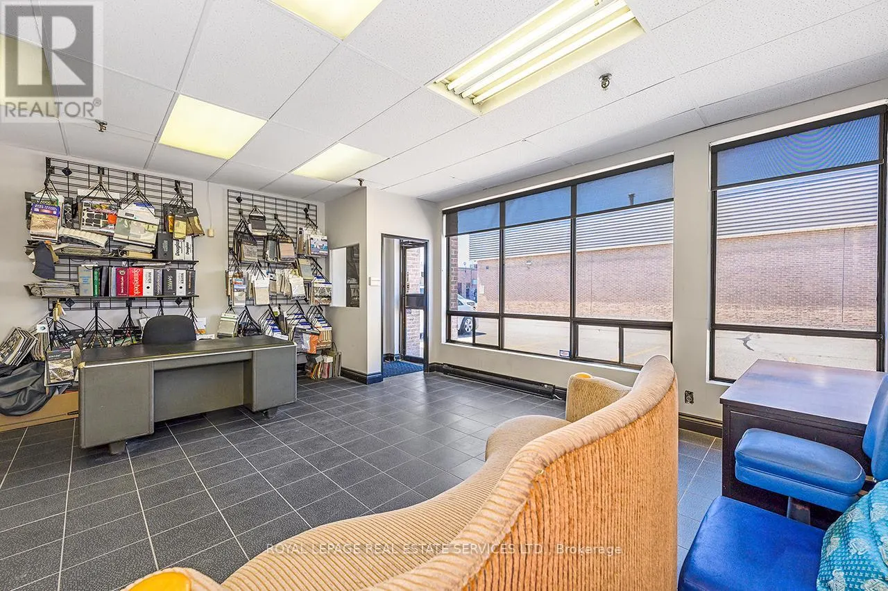 17 - 7171 TORBRAM ROAD