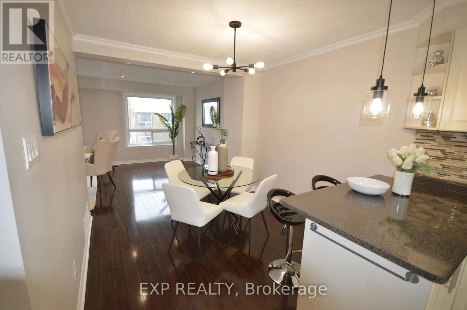 10 - 18 MOREGATE CRESCENT