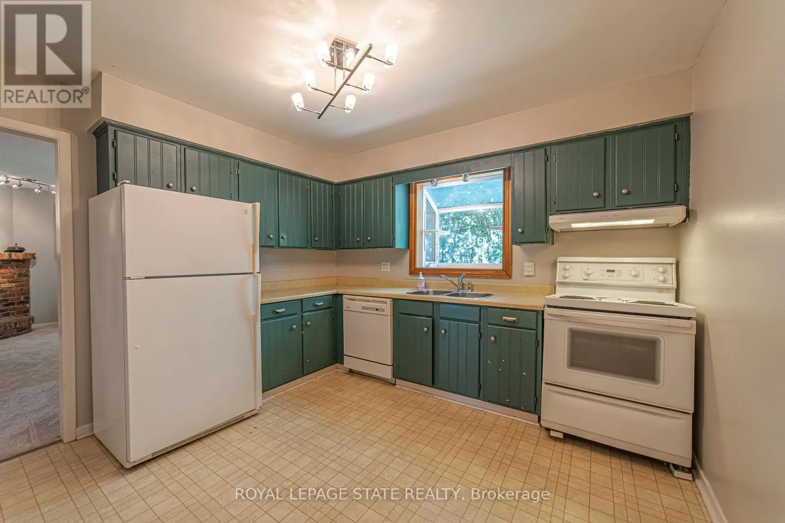 929 DARYL DRIVE