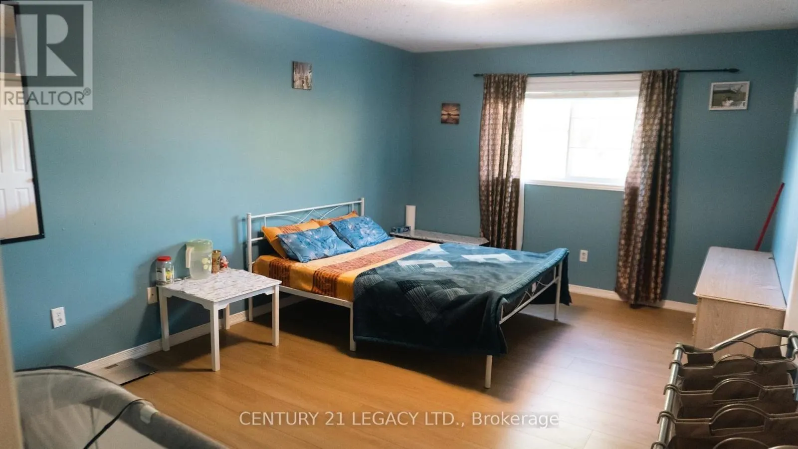 25 REVELSTOKE PLACE