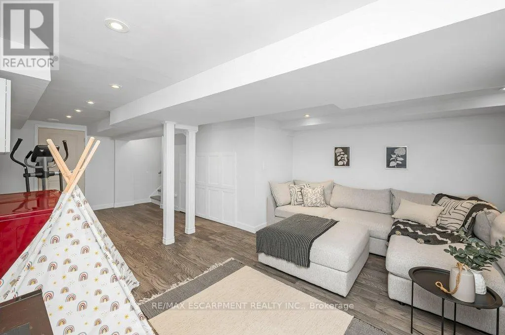 2152 FIDDLERS WAY