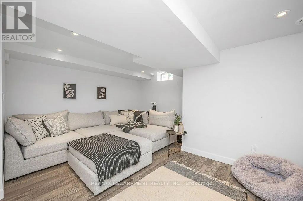 2152 FIDDLERS WAY