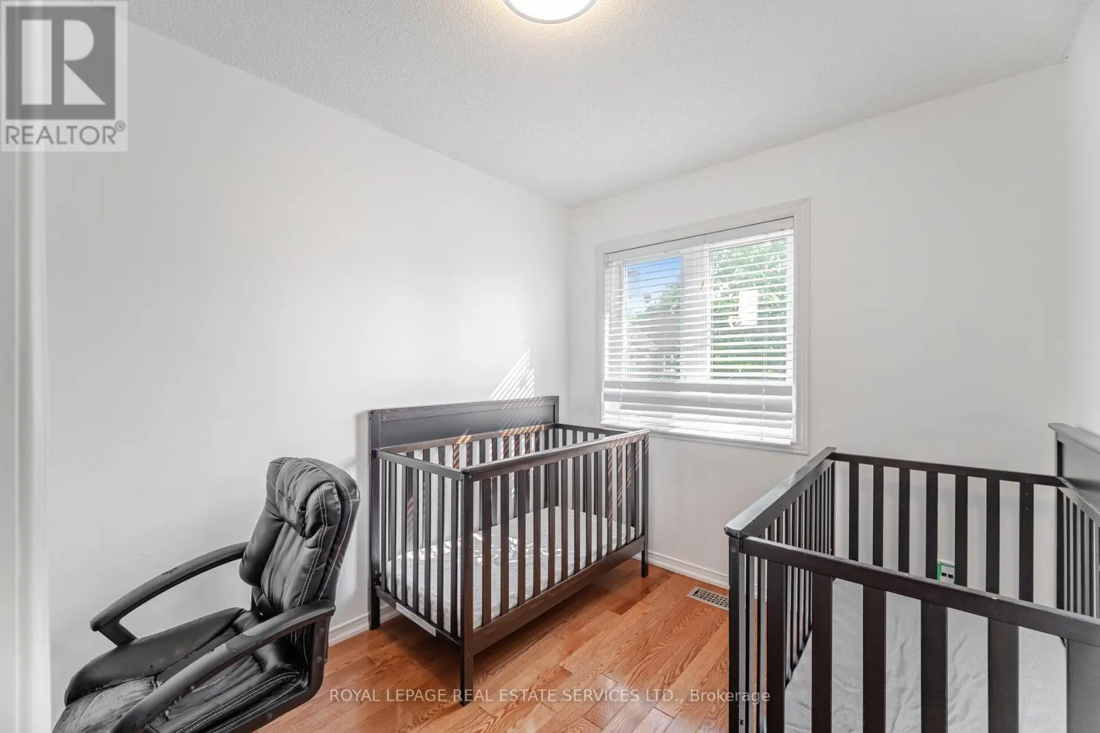 30 - 833 SCOLLARD COURT