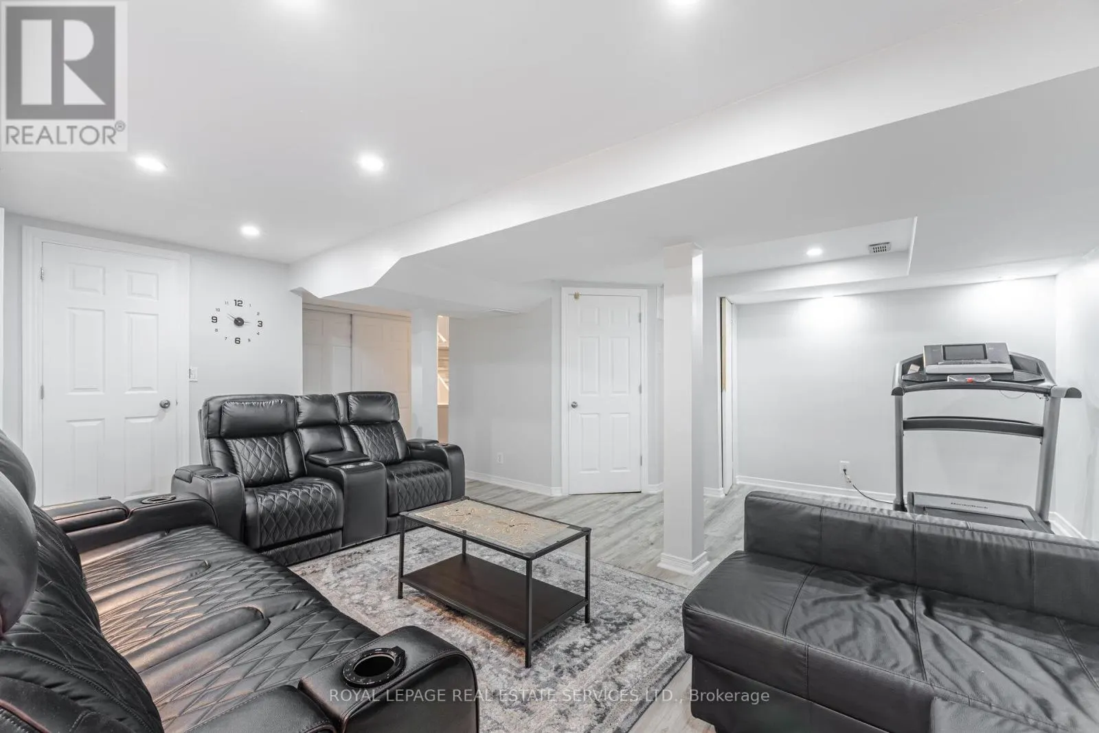 30 - 833 SCOLLARD COURT