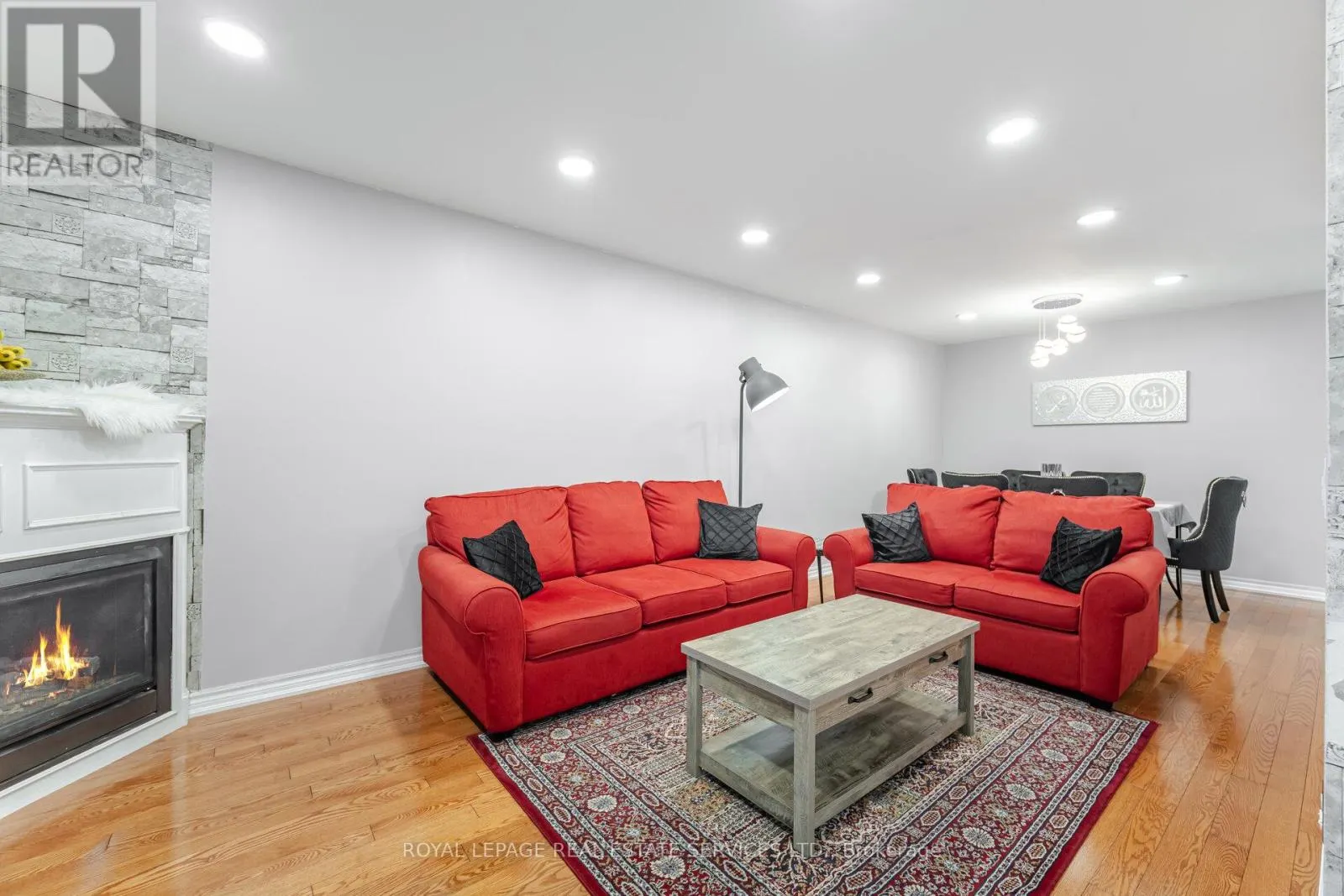 30 - 833 SCOLLARD COURT