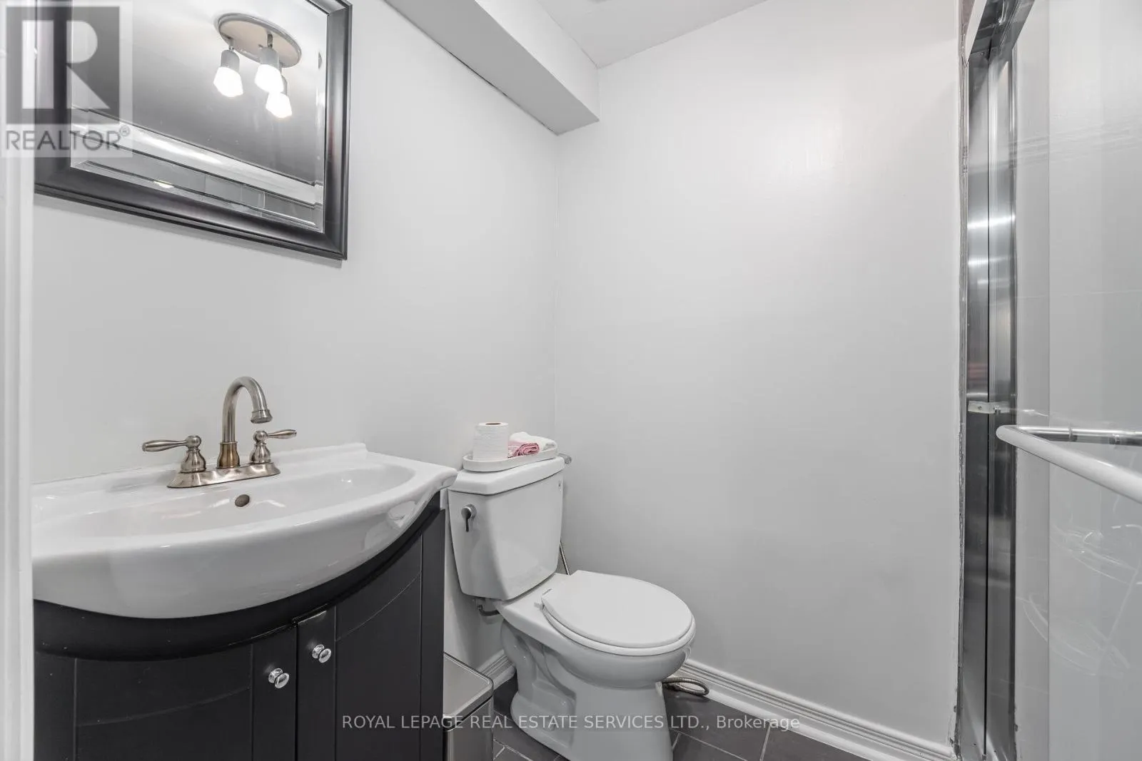 30 - 833 SCOLLARD COURT