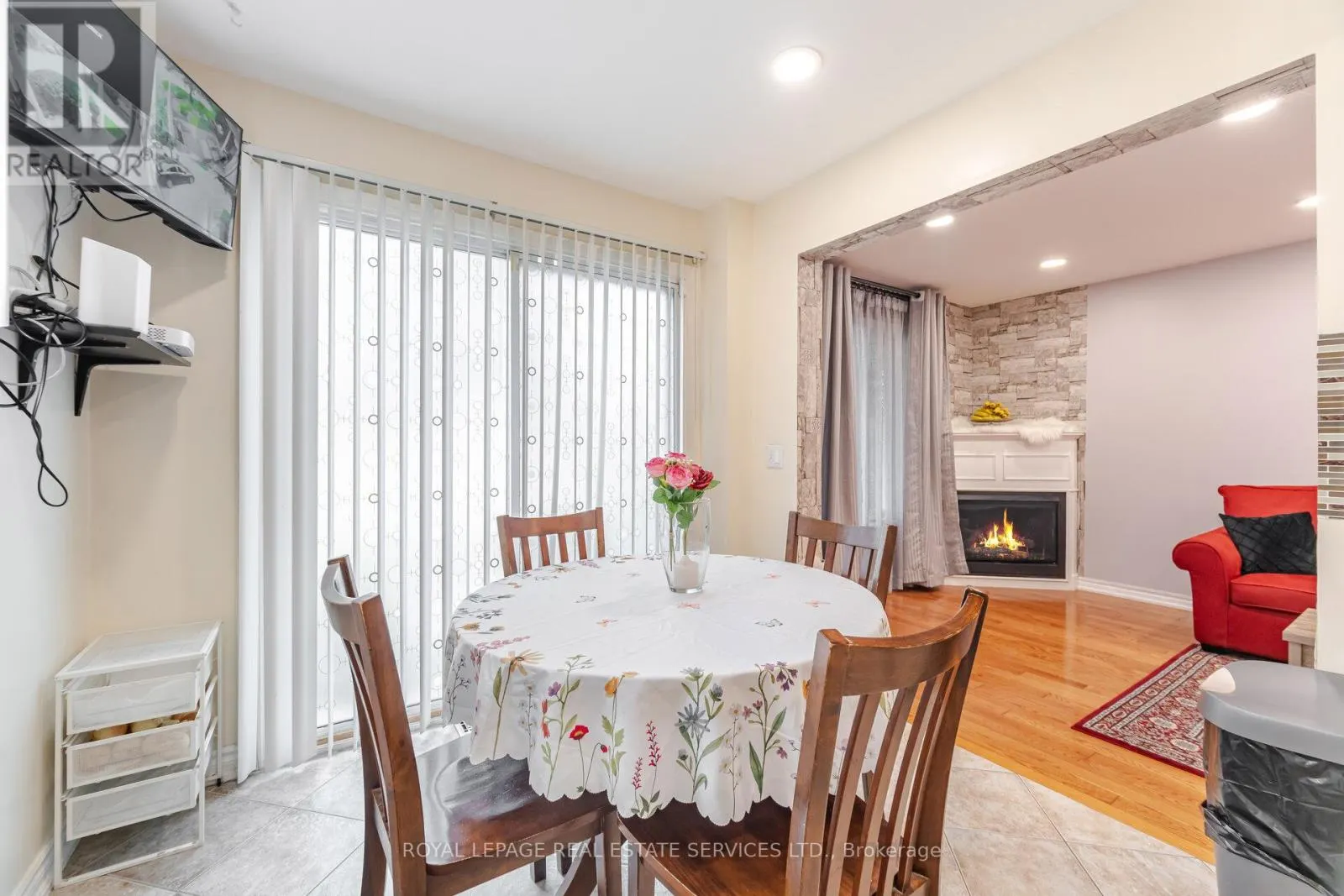 30 - 833 SCOLLARD COURT