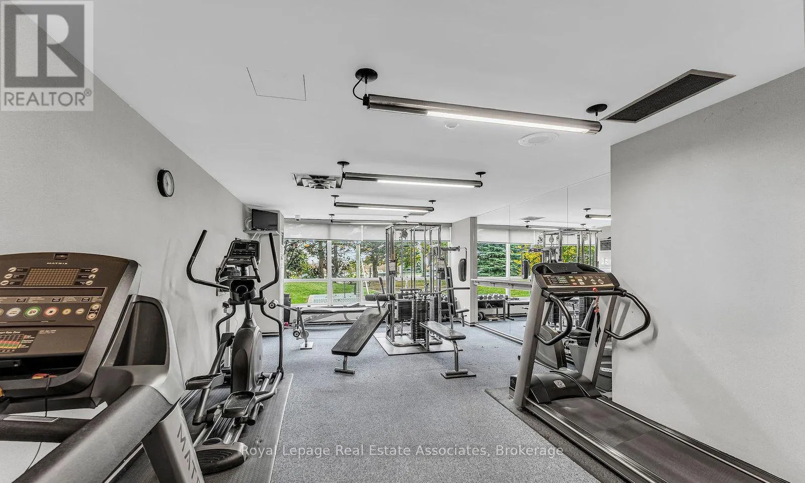 1112 - 12 LAURELCREST STREET
