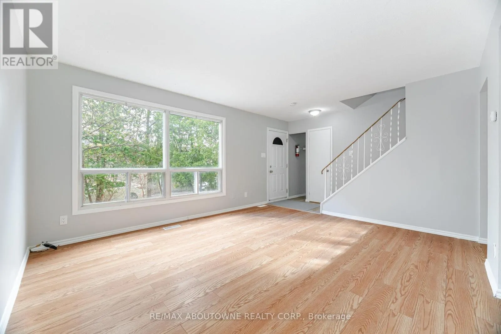 4 - 961 FRANCIS ROAD