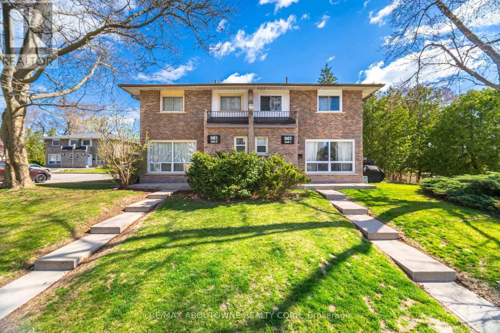 4 - 961 FRANCIS ROAD