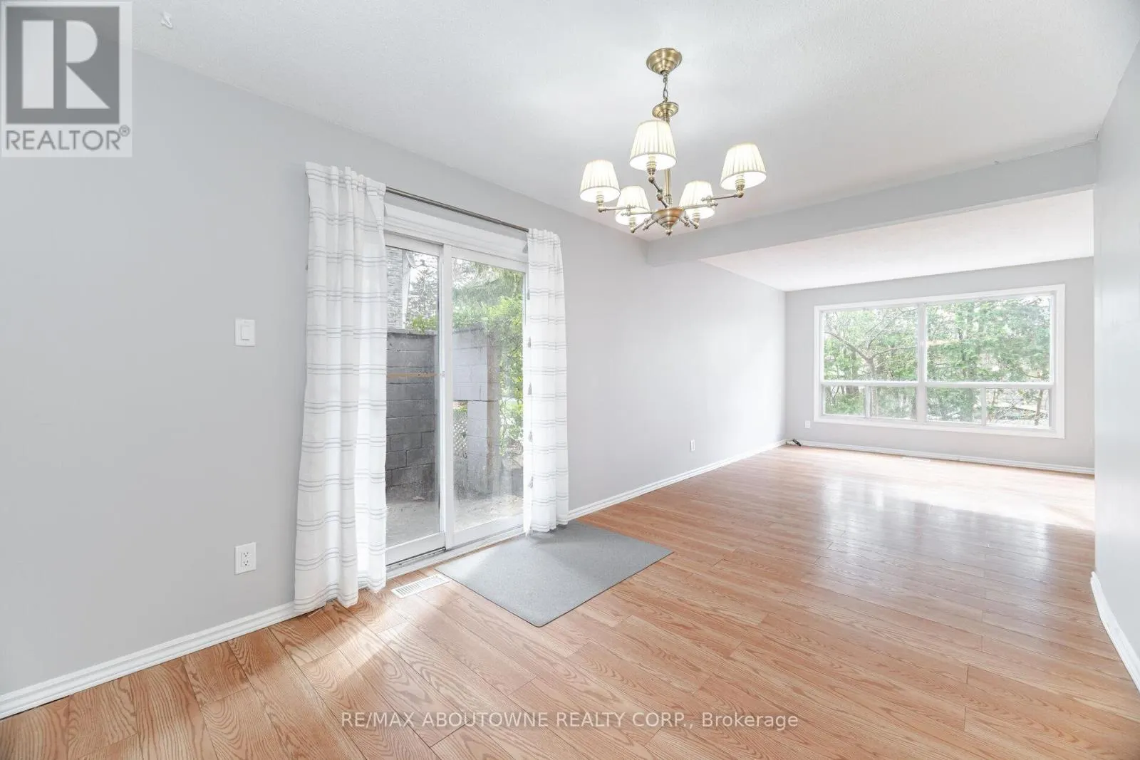 4 - 961 FRANCIS ROAD