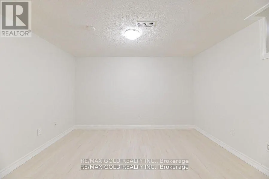 102 SUNNY MEADOW BOULEVARD