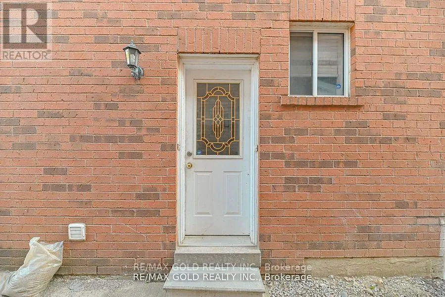 102 SUNNY MEADOW BOULEVARD
