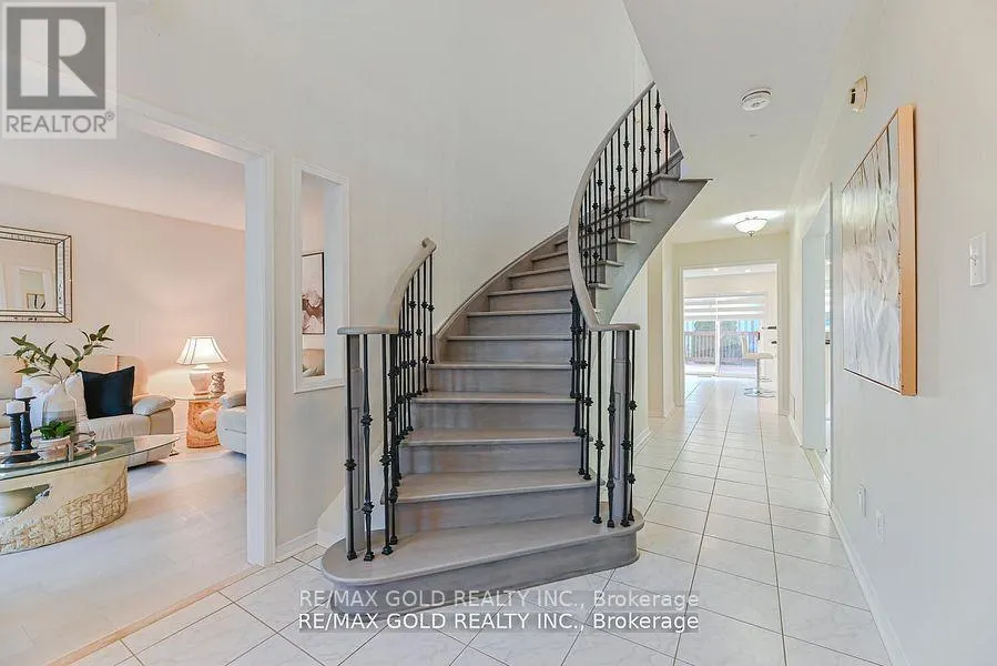 102 SUNNY MEADOW BOULEVARD