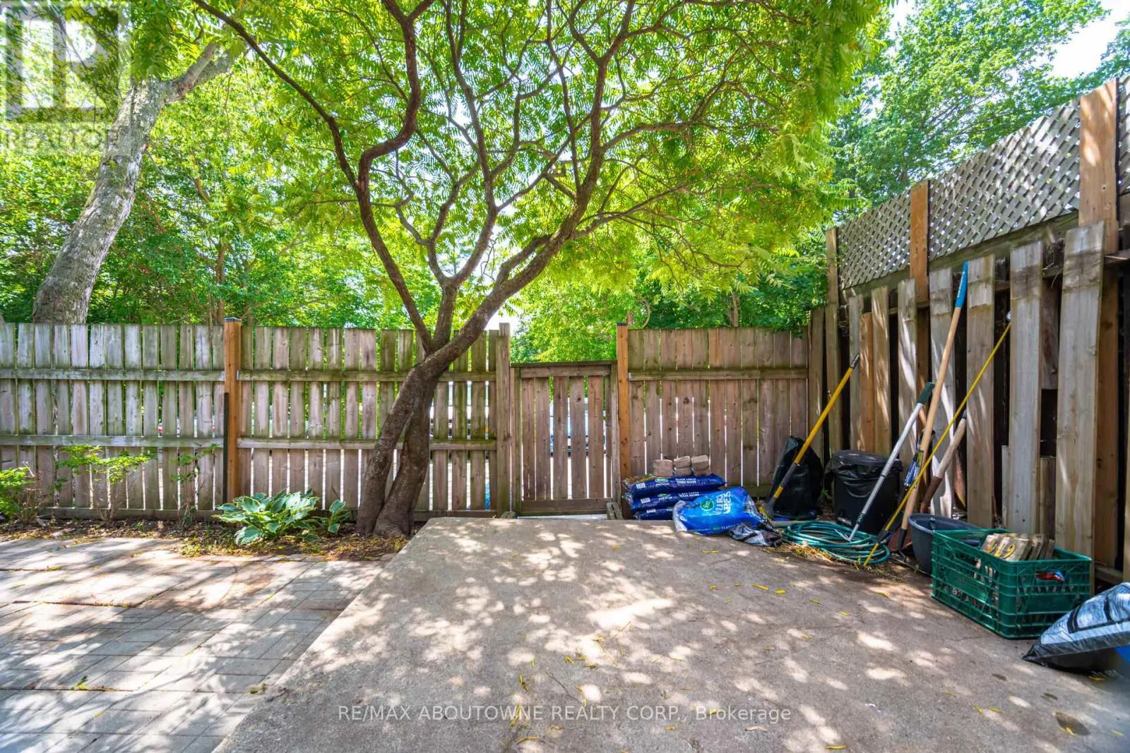674 FRANCIS ROAD