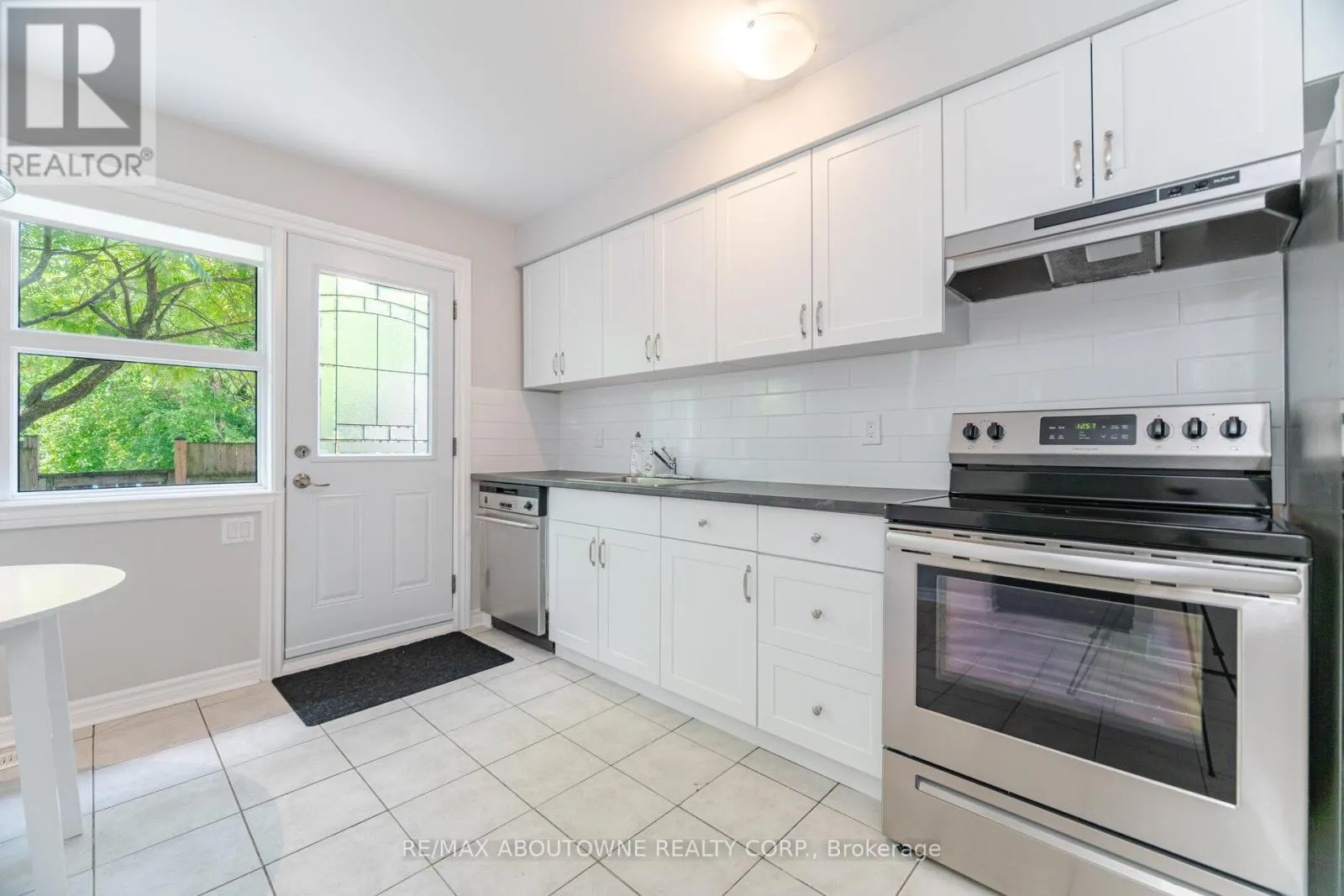 674 FRANCIS ROAD