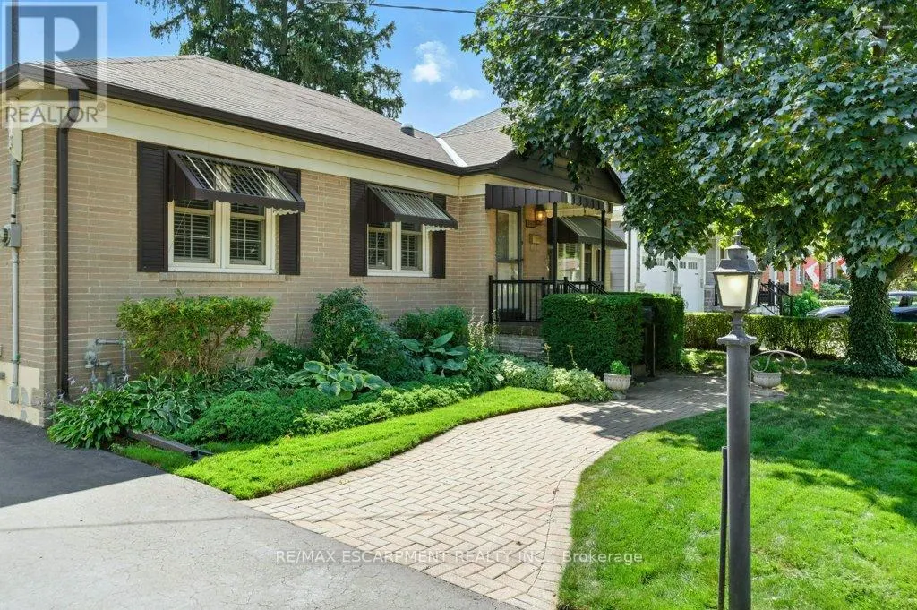 2230 COURTLAND DRIVE