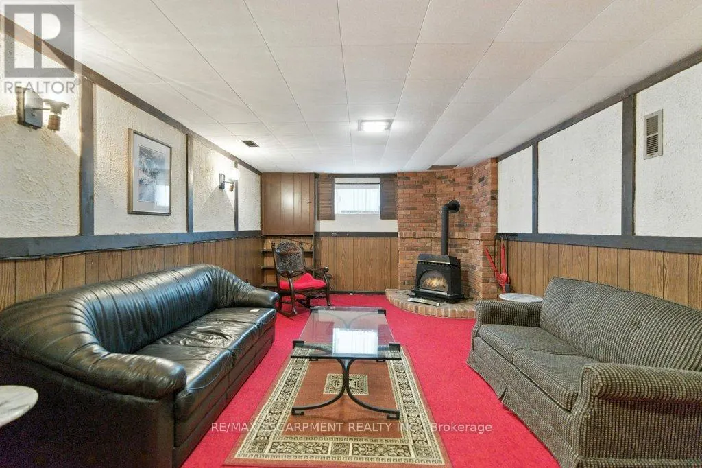2230 COURTLAND DRIVE
