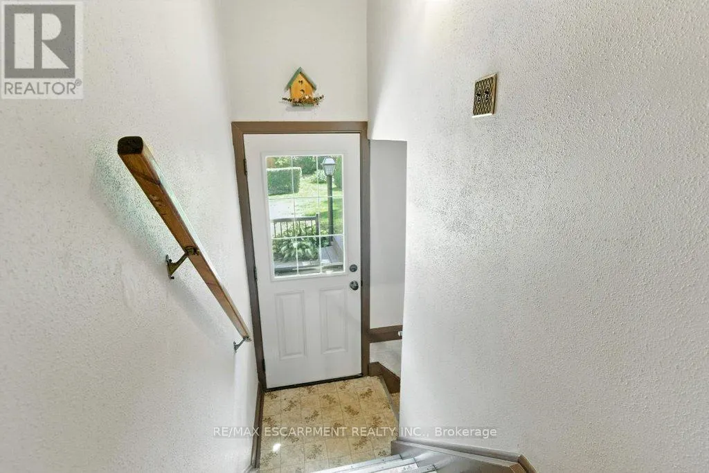 2230 COURTLAND DRIVE