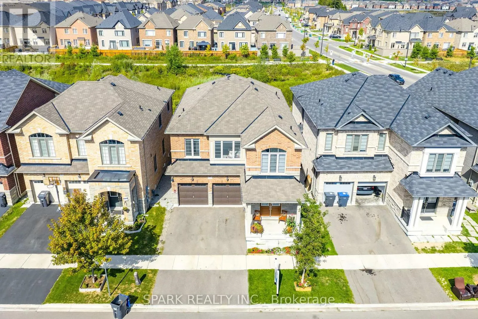 5 BOATHOUSE ROAD