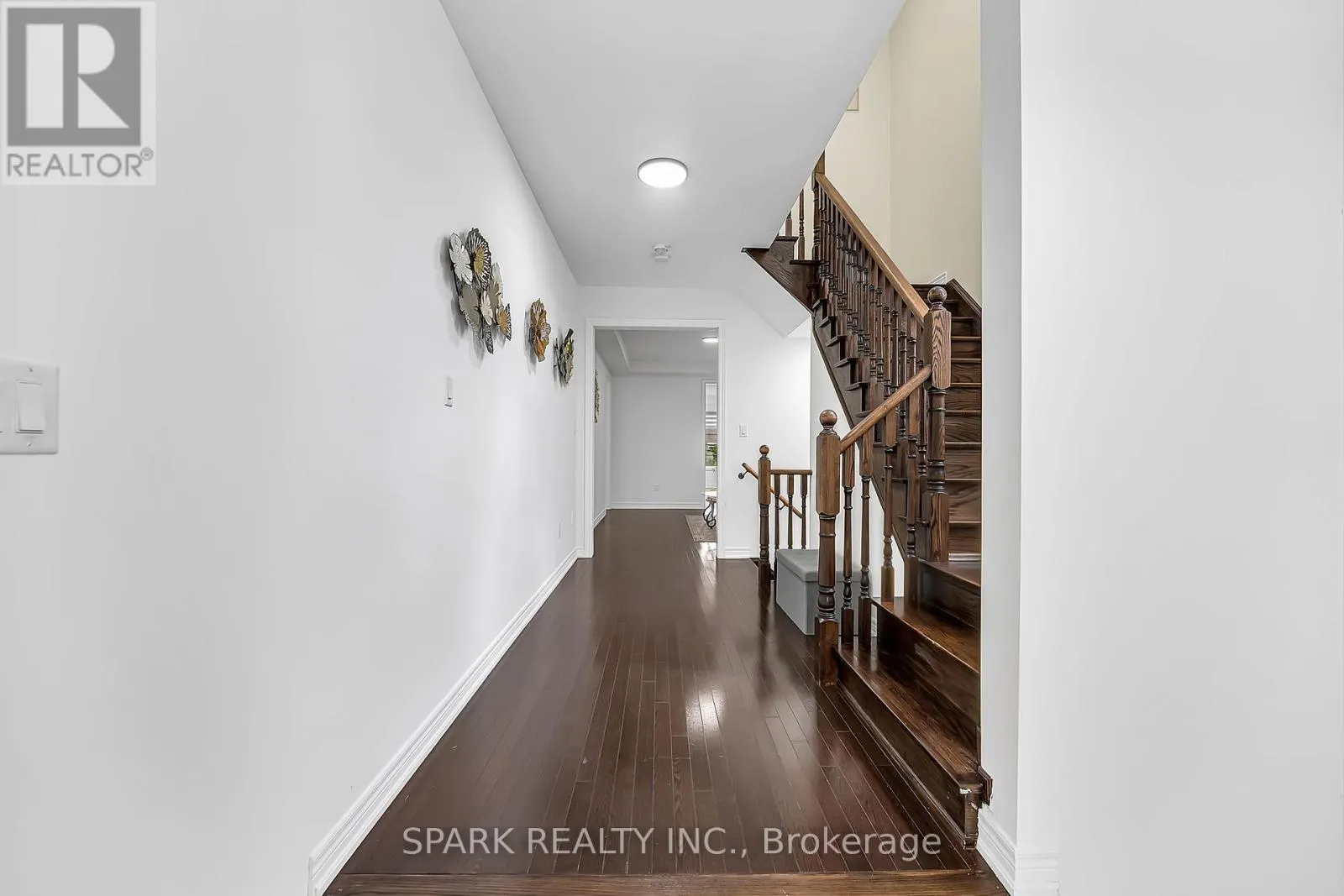 5 BOATHOUSE ROAD
