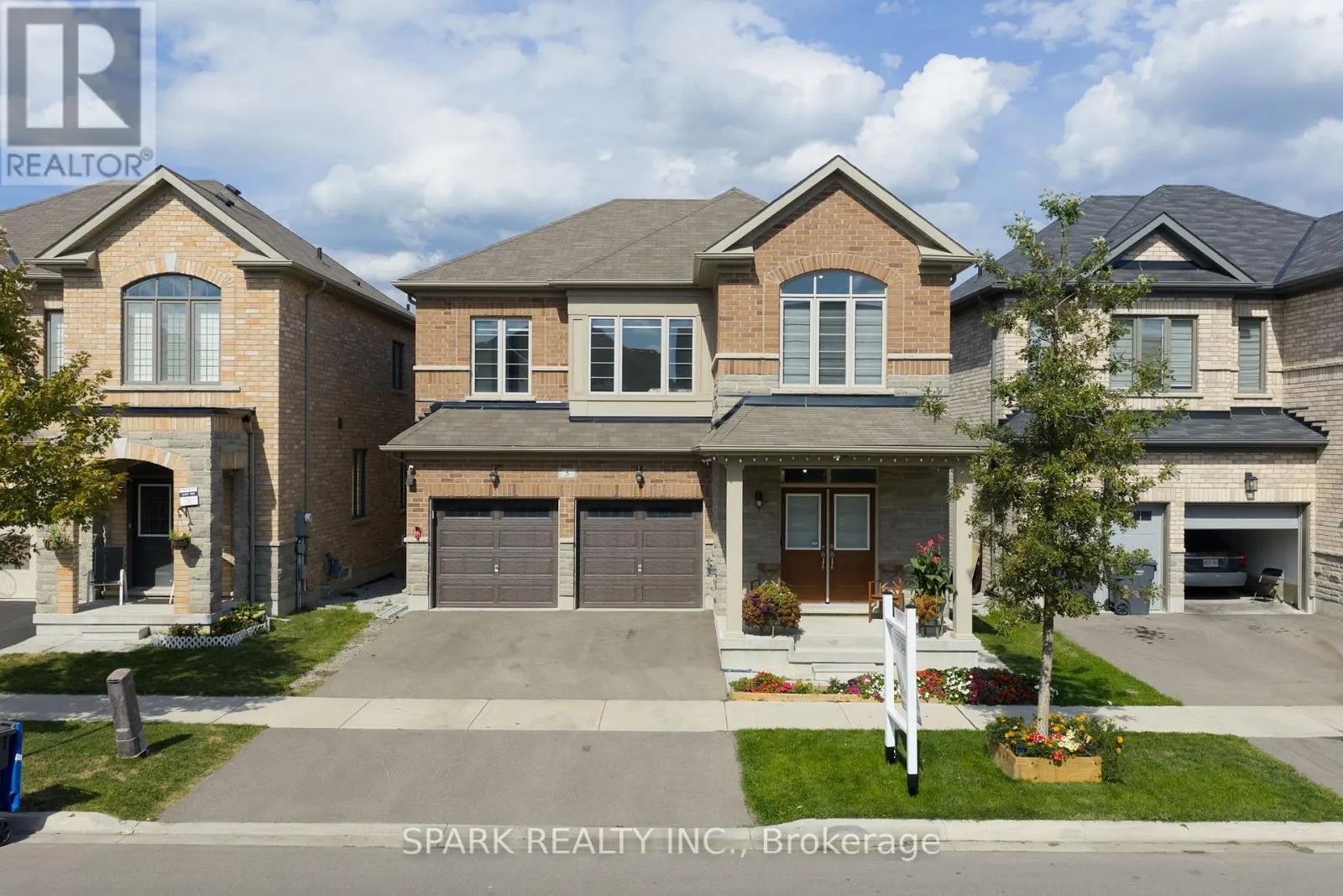 5 BOATHOUSE ROAD