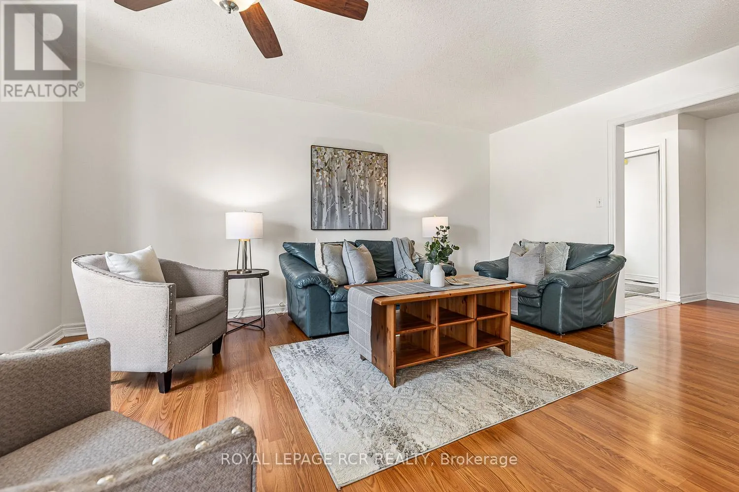 198 PRESSED BRICK DRIVE