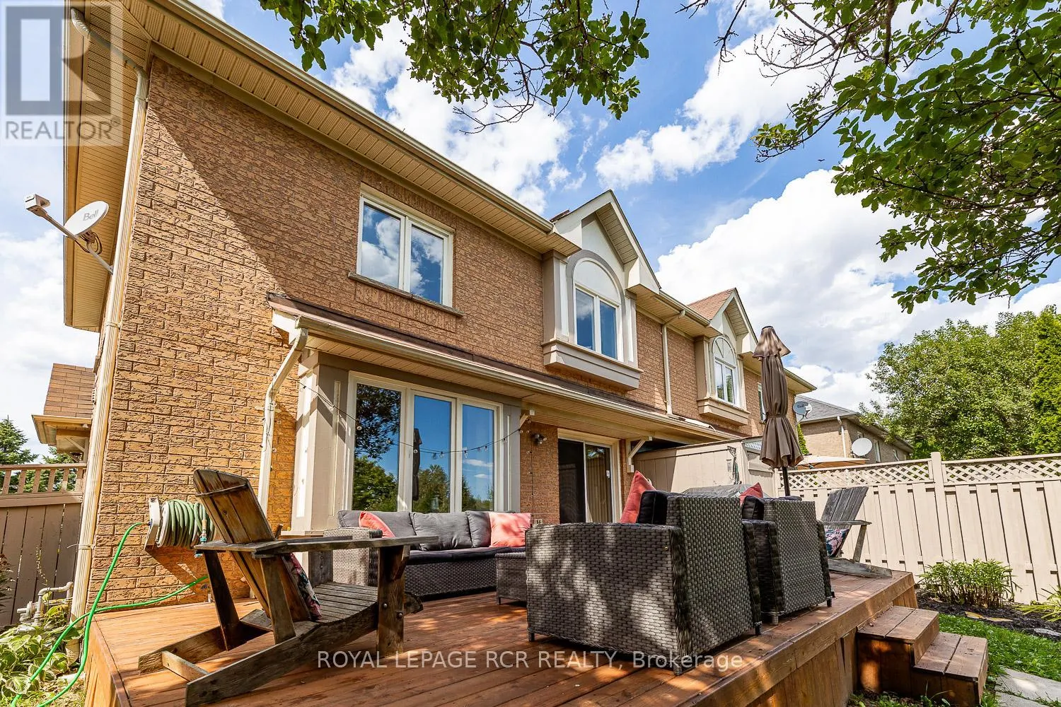 198 PRESSED BRICK DRIVE