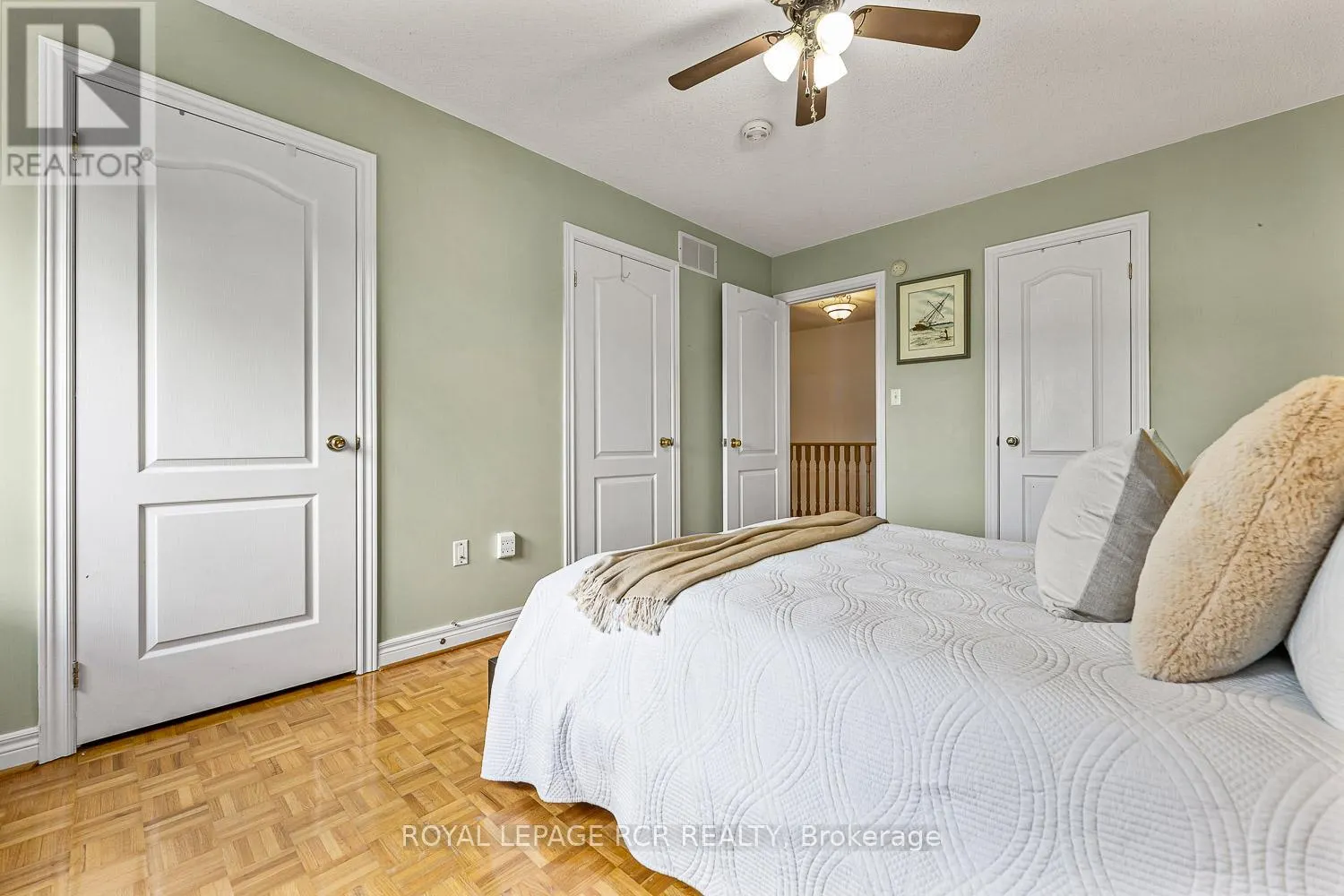 198 PRESSED BRICK DRIVE