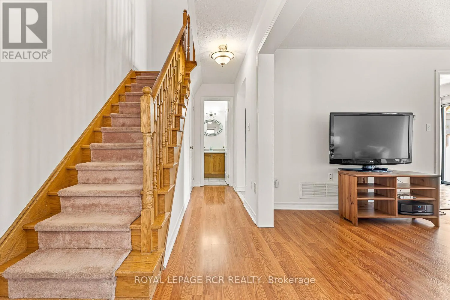 198 PRESSED BRICK DRIVE