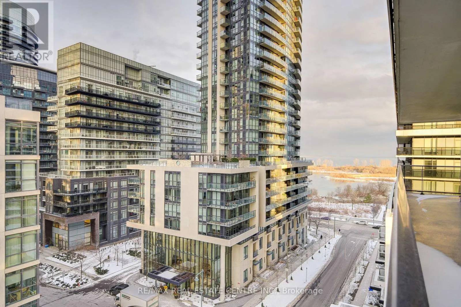 703 - 70 ANNIE CRAIG DRIVE
