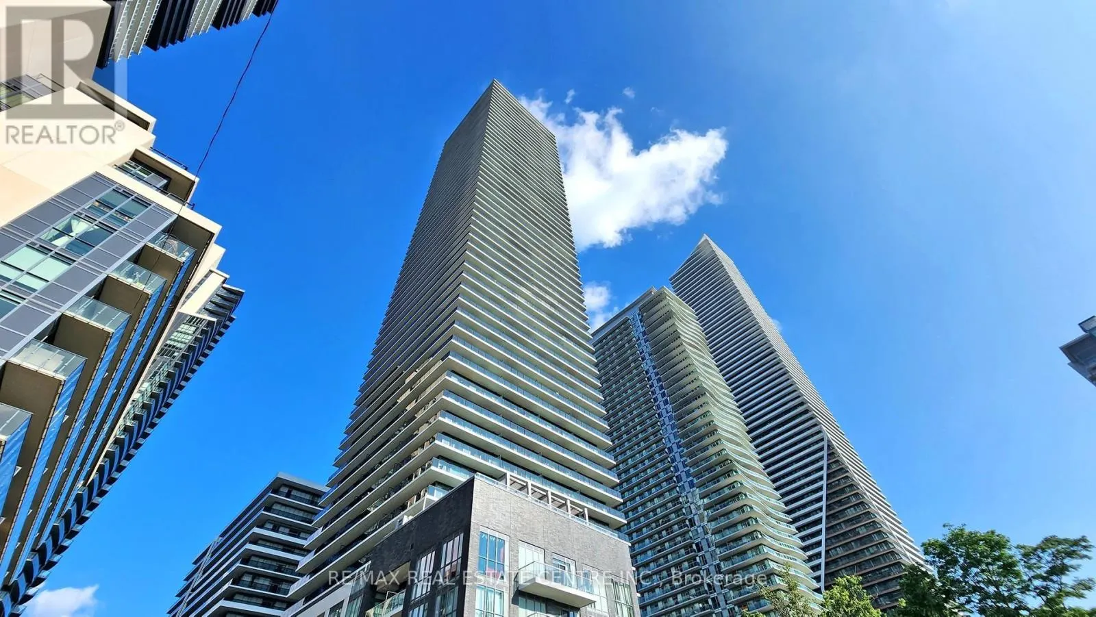 703 - 70 ANNIE CRAIG DRIVE