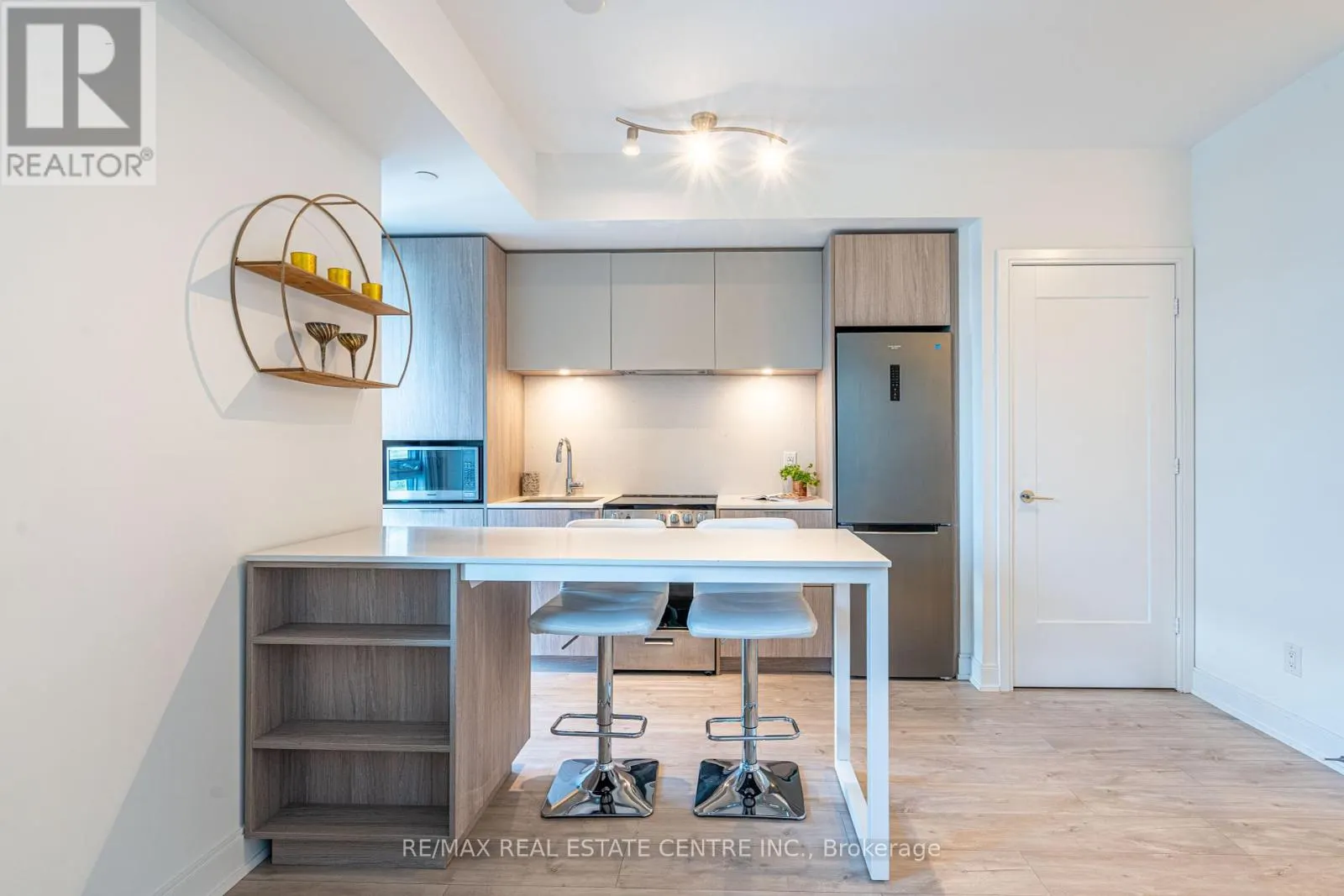 703 - 70 ANNIE CRAIG DRIVE