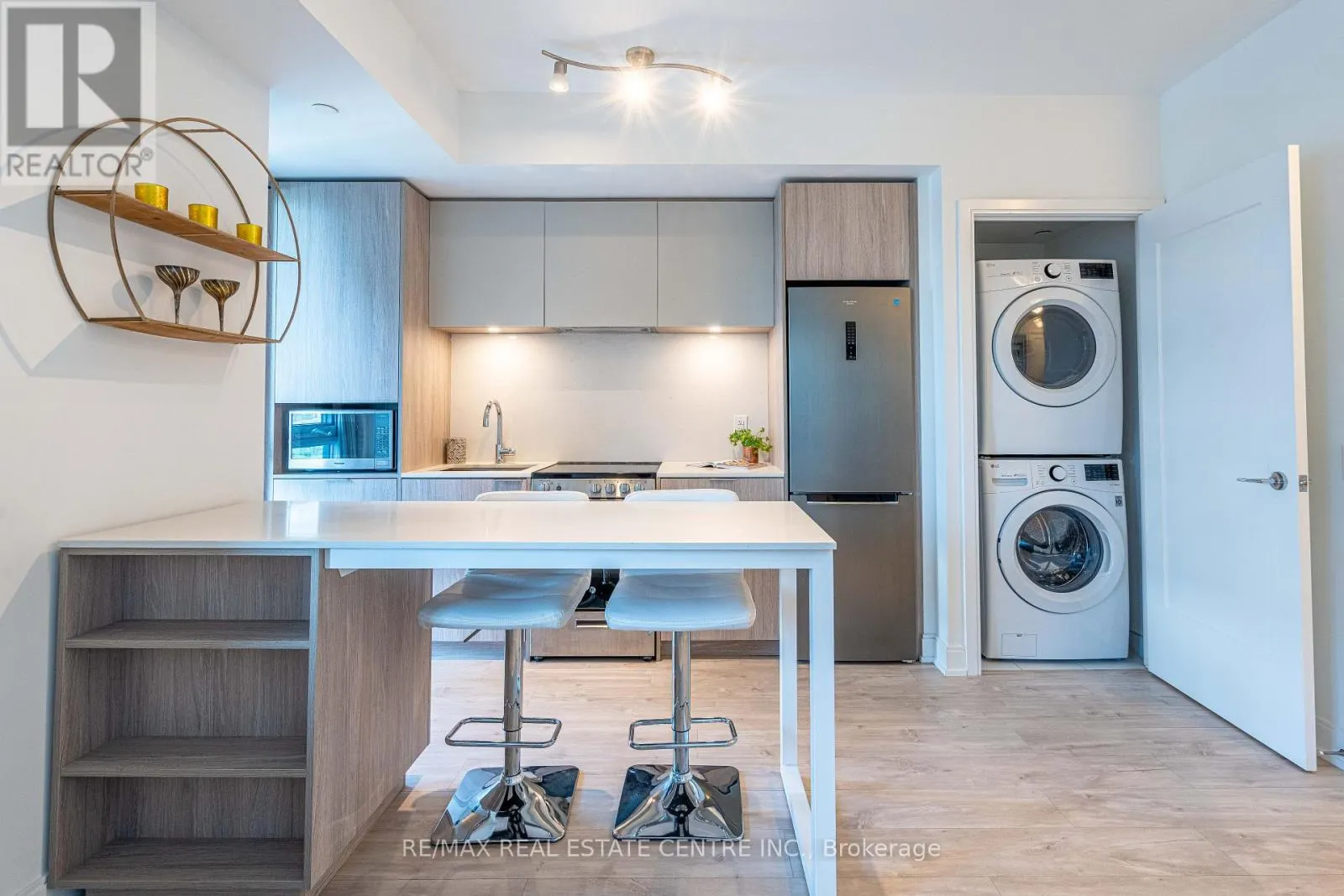 703 - 70 ANNIE CRAIG DRIVE