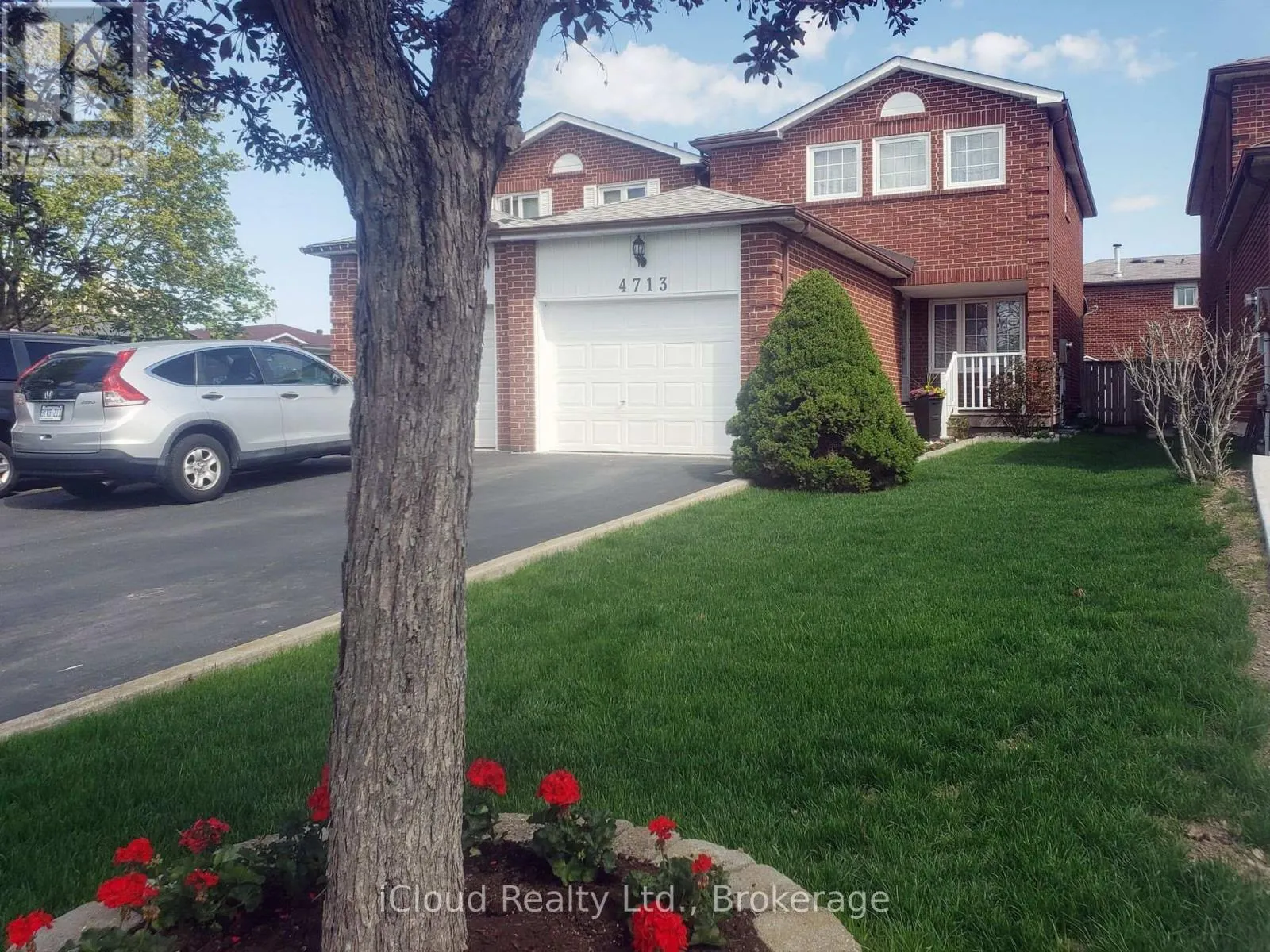 4713 EMPIRE CRESCENT