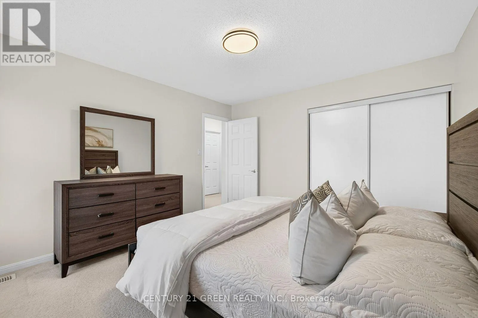 936 RIGO CROSSING