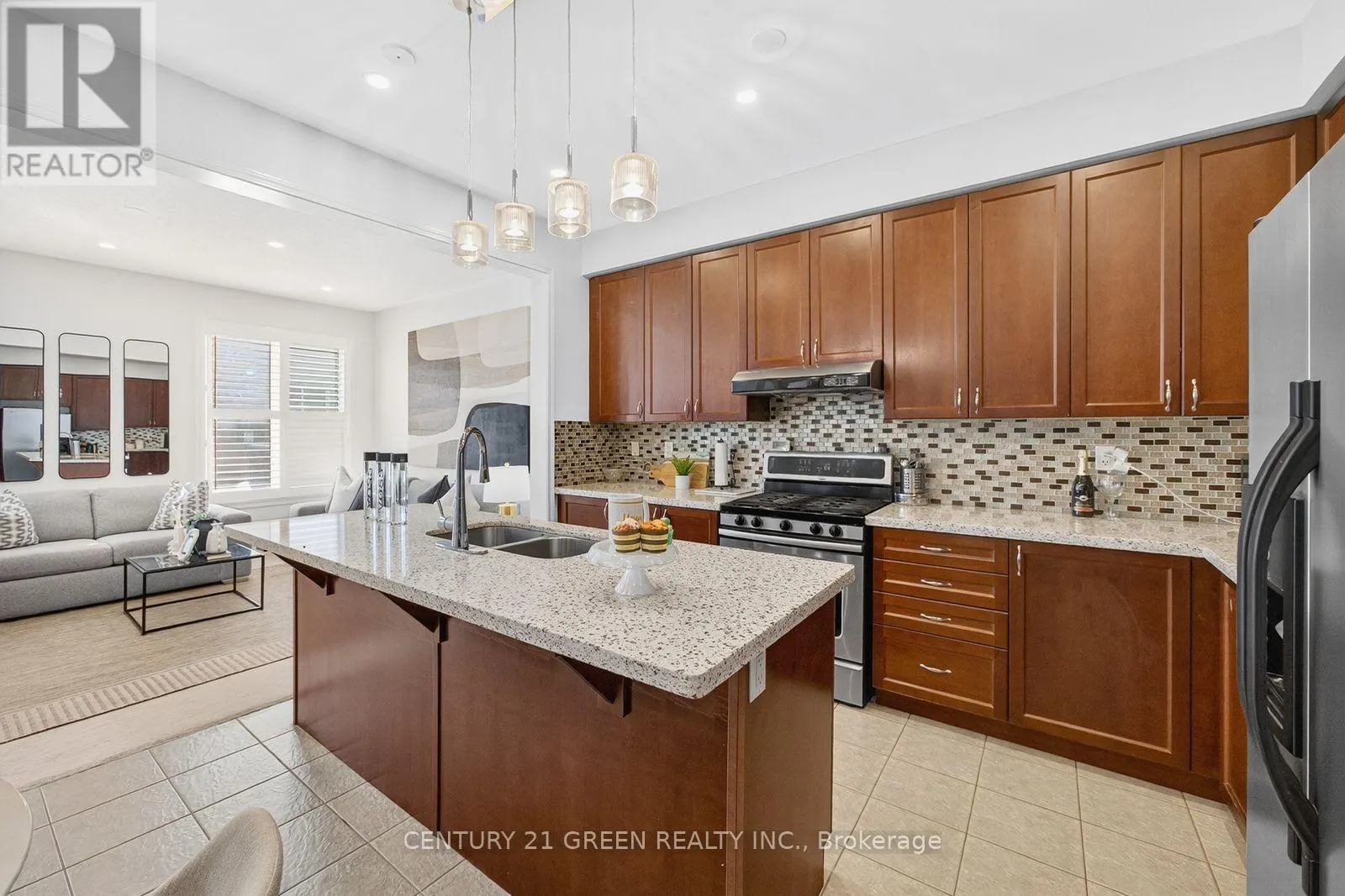 936 RIGO CROSSING