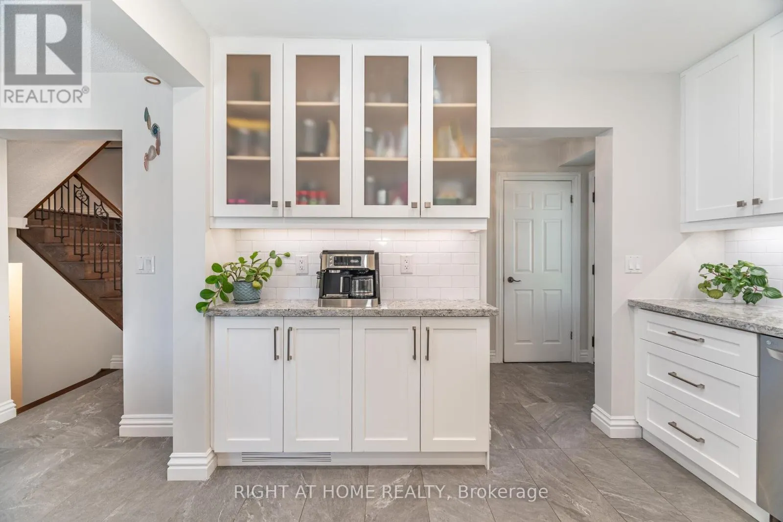 4 CANTRILL COURT