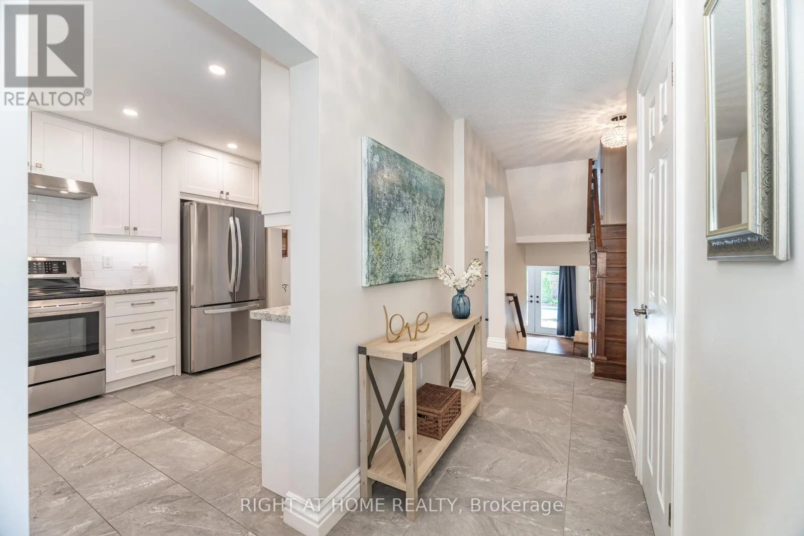 4 CANTRILL COURT