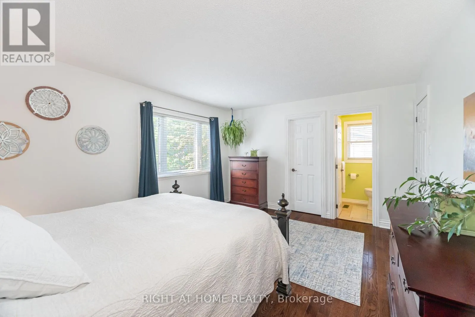 4 CANTRILL COURT