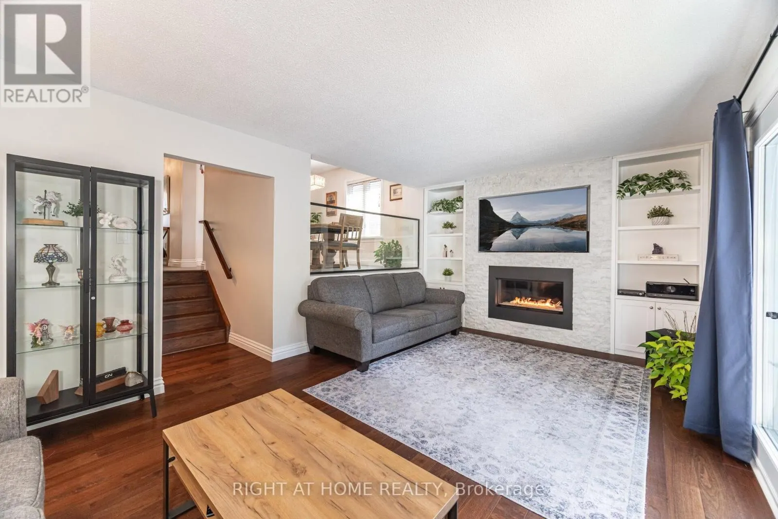 4 CANTRILL COURT