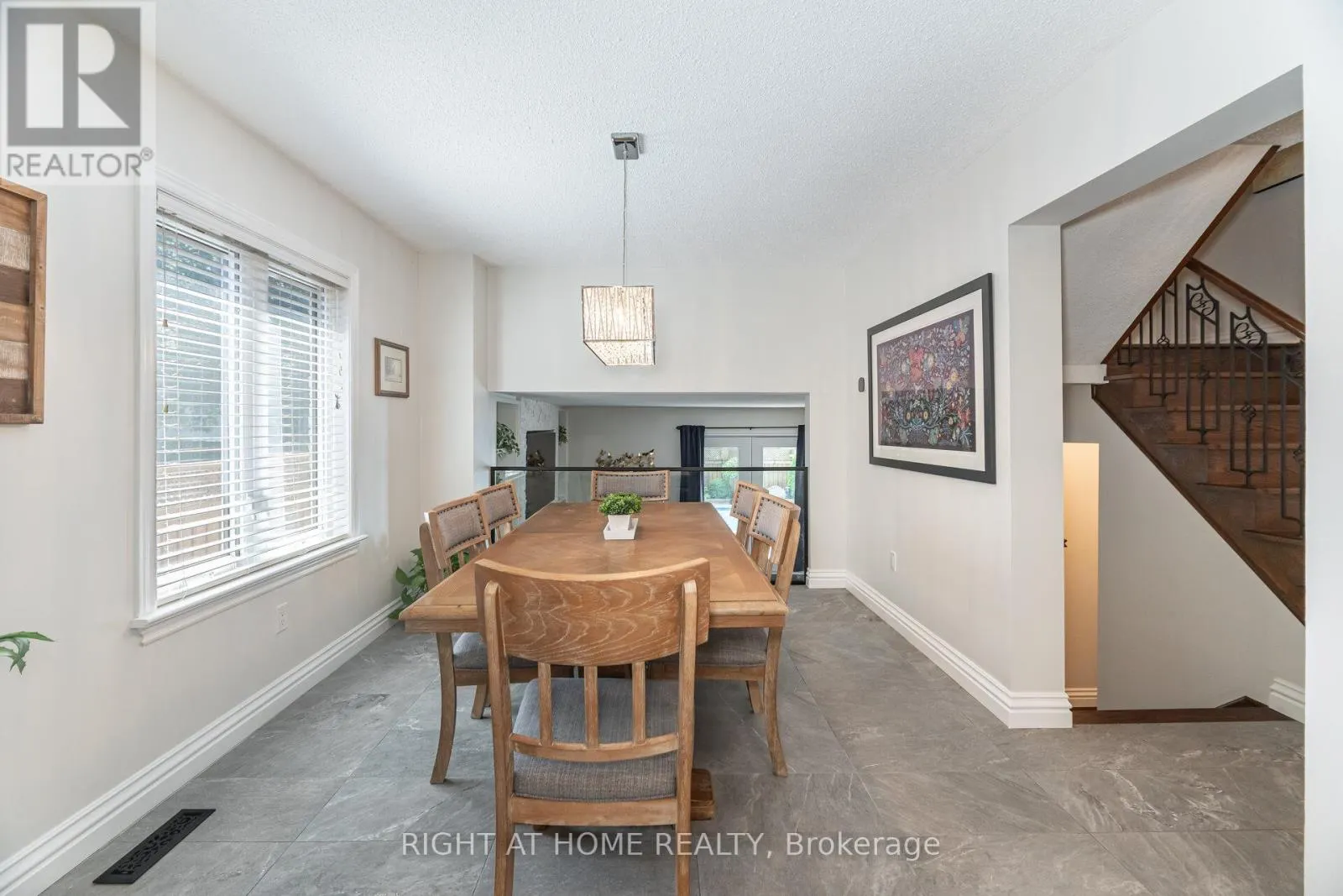 4 CANTRILL COURT