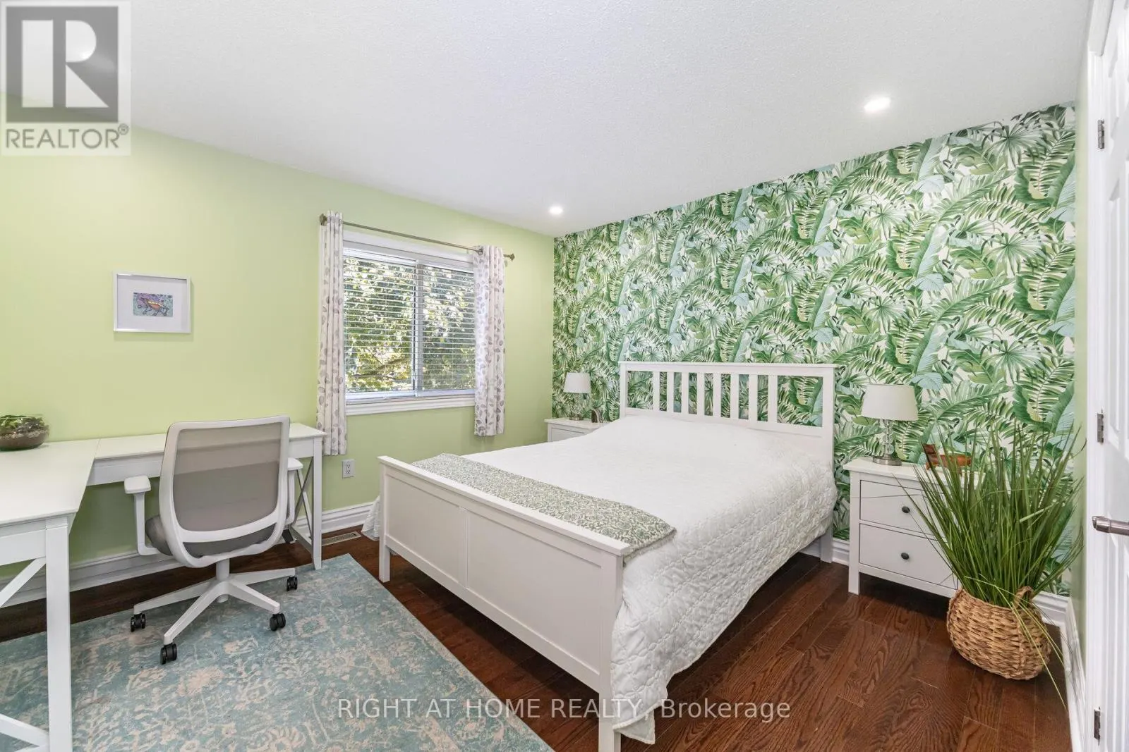 4 CANTRILL COURT