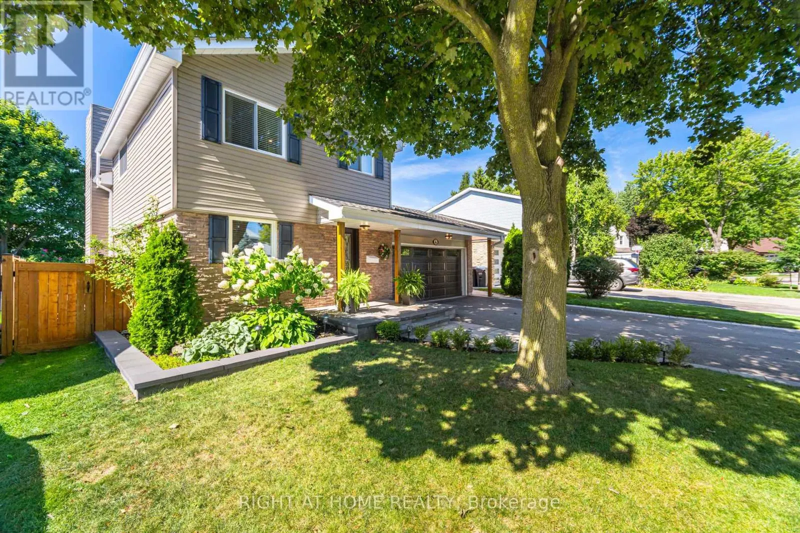 4 CANTRILL COURT